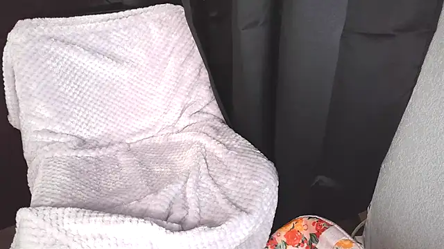 ArielsFeet333 online show from 02/25/26, 11:25