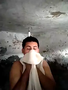 Snapshot of Bagbunnie chatting on 02/15/26, 01:20 Bagbunnie online show from 02/15/26, 01:20