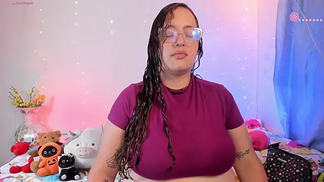 Snapshot of Stacy_millerr1 chatting on 06/30/26, 12:06 Stacy millerr1 online show from 06/30/26, 12:06