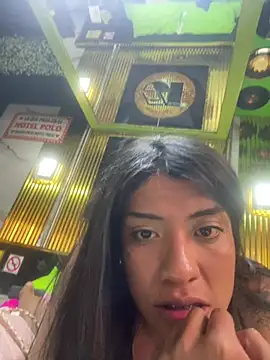 Snapshot of tranycamii chatting on 02/06/26, 05:27 tranycamii online show from 02/06/26, 05:27