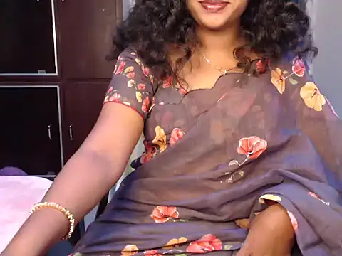 Snapshot of VixenNandhu chatting on 07/04/26, 04:46 VixenNandhu online show from 07/04/26, 04:46