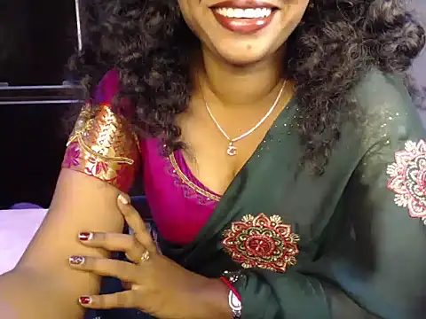Snapshot of VixenNandhu chatting on 07/05/26, 05:09 VixenNandhu online show from 07/05/26, 05:09