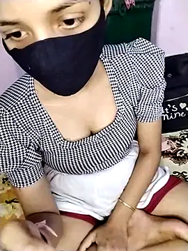Naina-hott online show from 03/07/26, 07:11