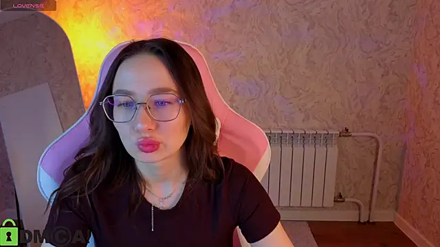  Kiki angel  online show from 02/21/26, 03:51