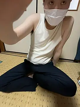 shizuku-kun211 online show from 05/02/26, 02:49