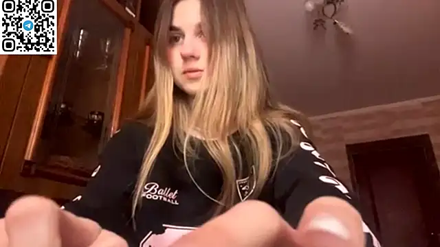 LovelySilk 63 online show from 02/25/26, 08:35