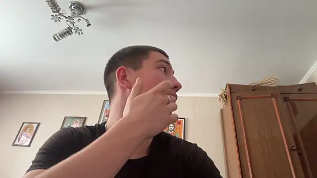 Snapshot of MoonlightVera chatting on 02/18/26, 09:05 MoonlightVera online show from 02/18/26, 09:05