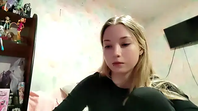 TiaBIanks online show from 03/12/26, 10:43