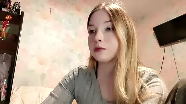 TiaBIanks online show from 04/15/26, 10:44