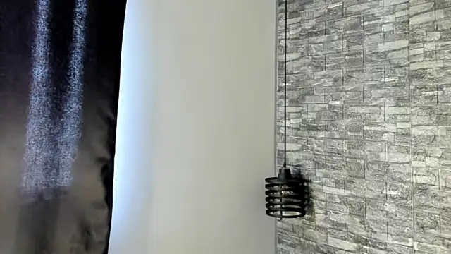 ASHLEY COLLINS1 online show from 04/07/26, 01:00