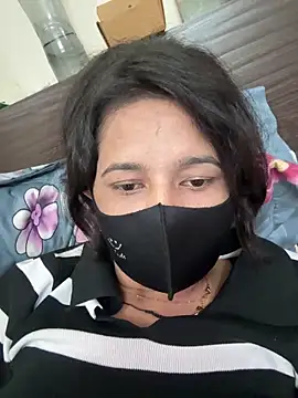 raavigirl online show from 02/26/26, 06:12