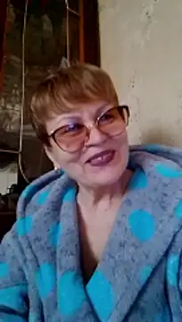 SophieBurns online show from 04/19/26, 09:52