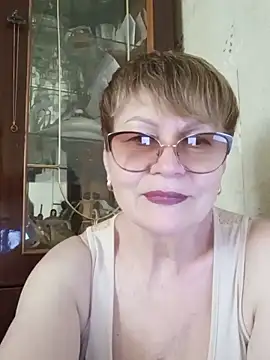 SophieBurns online show from 05/27/26, 10:45