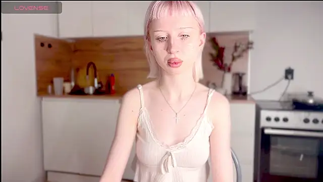 MikaPink online show from 03/01/26, 09:50