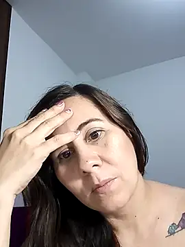 Snapshot of Sophie_Tyler chatting on 04/28/26, 02:27 Sophie Tyler online show from 04/28/26, 02:27
