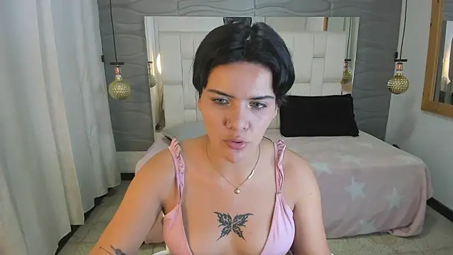 Thaliaa Lopez online show from 03/08/26, 06:39