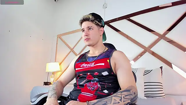 rayan linxx online show from 02/13/26, 07:43