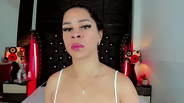 Makeyla Fox  online show from 03/05/26, 12:45