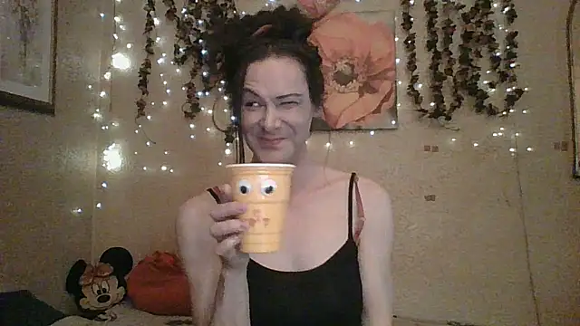 sillymillie4 online show from 05/15/26, 01:23