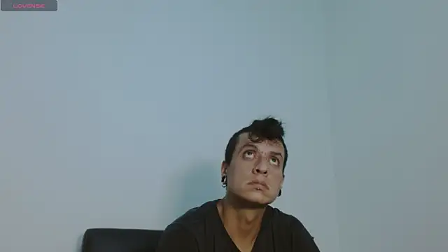 Snapshot of SkinnyDevil12 chatting on 02/15/26, 03:25 SkinnyDevil12 online show from 02/15/26, 03:25