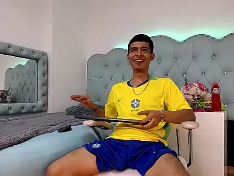 Apolo Richards online show from 02/11/26, 07:30