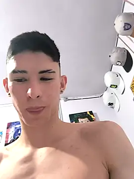 Camilow w online show from 03/12/26, 10:16