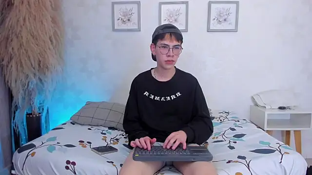 Demian Hush online show from 02/07/26, 07:17