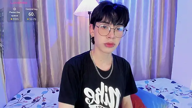 Demian Hush online show from 04/03/26, 03:37