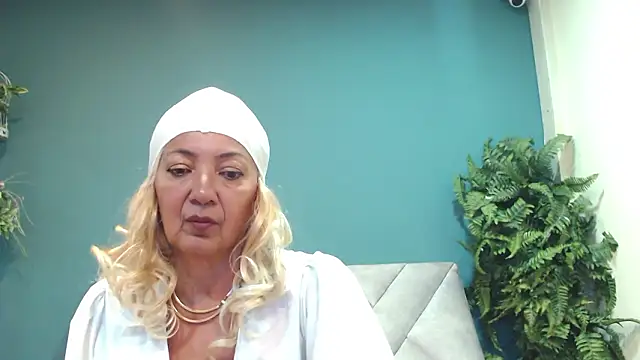 AmelieLux online show from 03/12/26, 06:47