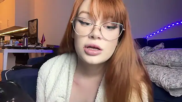 Snapshot of Sophiirose chatting on 04/27/26, 07:45 Sophiirose online show from 04/27/26, 07:45