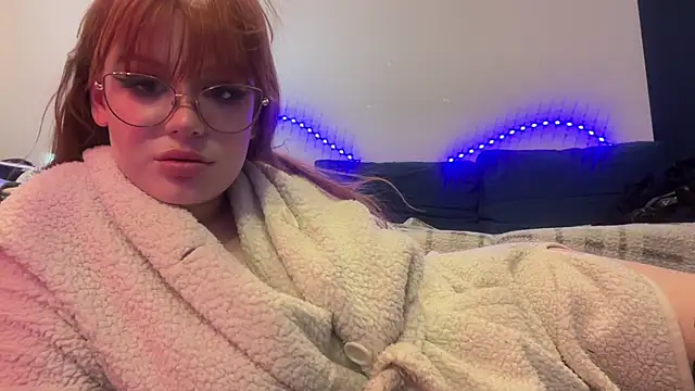 Snapshot of Sophiirose chatting on 04/30/26, 07:20 Sophiirose online show from 04/30/26, 07:20