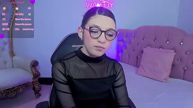 MAHYRA TAY online show from 04/11/26, 07:18