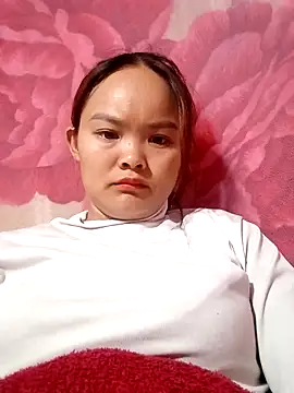 Snapshot of Luminana chatting on 05/01/26, 12:48 Luminana online show from 05/01/26, 12:48