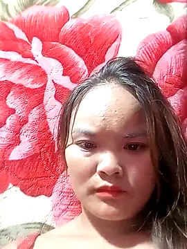 Snapshot of Luminana chatting on 05/02/26, 12:54 Luminana online show from 05/02/26, 12:54