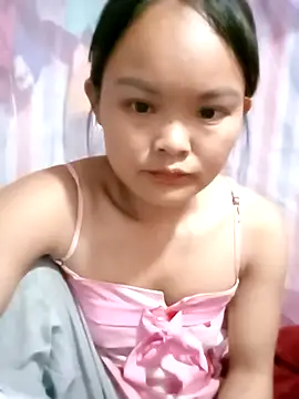 Snapshot of Luminana chatting on 05/11/26, 05:46 Luminana online show from 05/11/26, 05:46