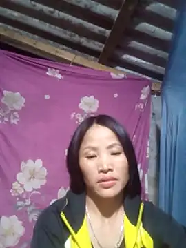 nhynhy11 online show from 02/18/26, 02:57