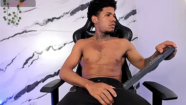 Nehemiaa boy online show from 02/13/26, 07:54