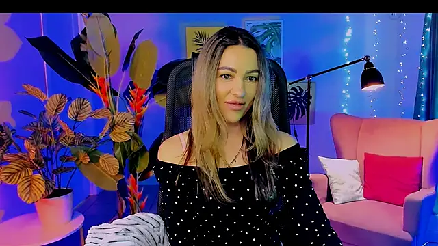 Snapshot of KrisWillis chatting on 03/09/26, 01:04 KrisWillis online show from 03/09/26, 01:04