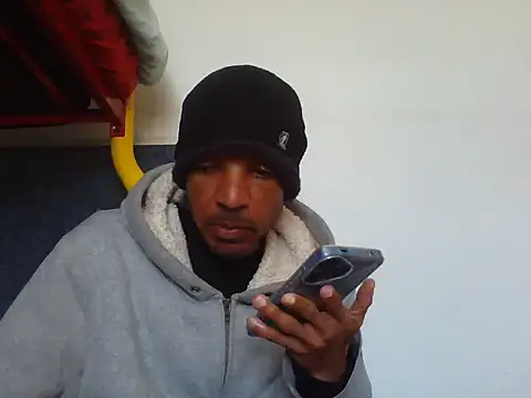 Snapshot of lavelle26 chatting on 05/07/26, 12:54 lavelle26 online show from 05/07/26, 12:54