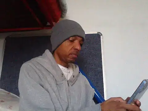 Snapshot of lavelle26 chatting on 05/18/26, 02:12 lavelle26 online show from 05/18/26, 02:12