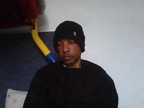 Snapshot of lavelle26 chatting on 05/19/26, 02:45 lavelle26 online show from 05/19/26, 02:45