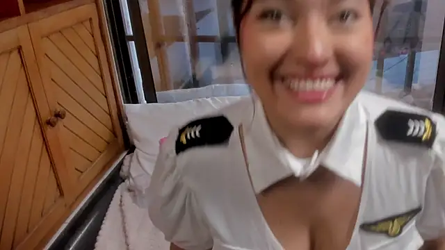 Emily Harpeer online show from 06/05/26, 12:11