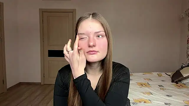 Snapshot of Milayouknow chatting on 02/12/26, 07:47 Milayouknow online show from 02/12/26, 07:47