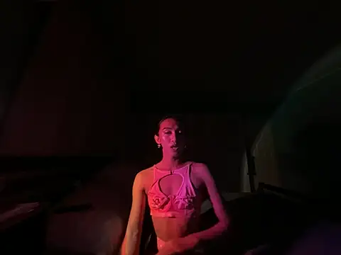 ByutiiKwiin online show from 04/13/26, 01:49