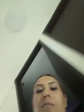 olivia velvett online show from 04/19/26, 07:49