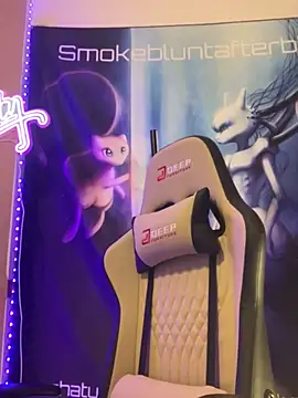 Smokebluntafterblunt online show from 02/15/26, 12:25