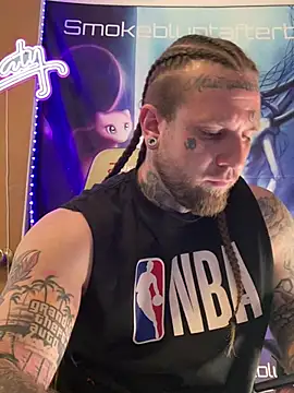 Smokebluntafterblunt online show from 04/13/26, 08:47