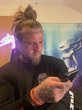 Smokebluntafterblunt online show from 05/22/26, 10:32