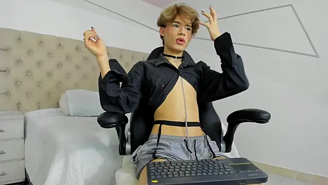 AngelDoll 1 online show from 02/07/26, 08:34