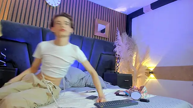 AngelDoll 1 online show from 02/09/26, 01:53